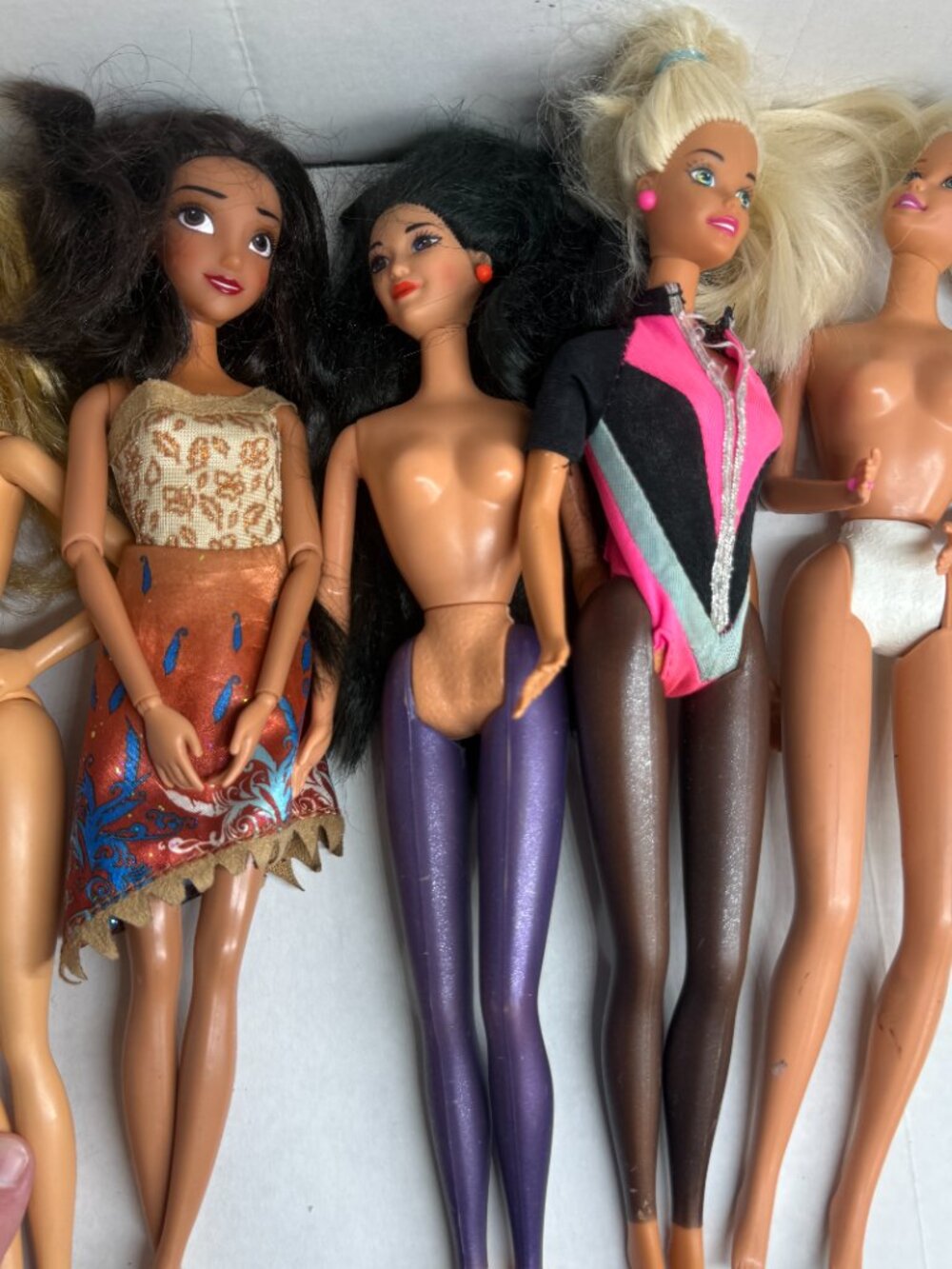 7x Vintage Barbie Doll Lot Some Nude Dolls Indonesia Malaysia China Disney - Picture 8 of 9